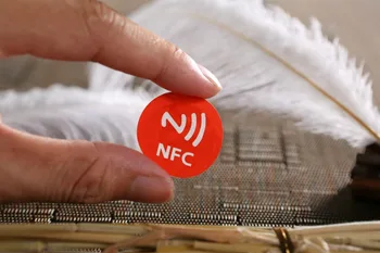 Lider prodaje 60 kom. Vodootporan NFC Smart Tagova Naljepnice Rfid Čip Ljepljive Naljepnice za MX3 za SamsungS4 za Lumia Slika